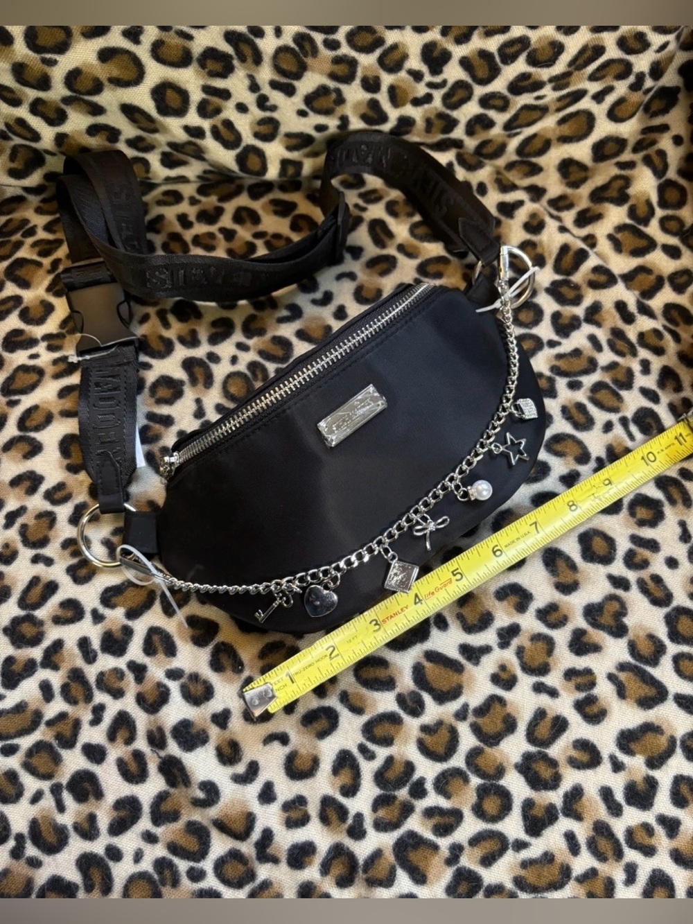 Steve Madden Fanny Pack Black w/Silver decorative bag chain New/been stored💜 - Picture 4 of 12
